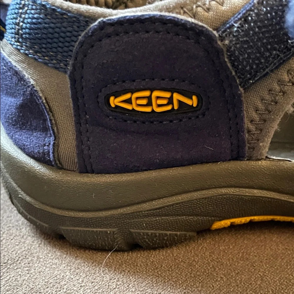 Keen Newport H2 Mens 7 Waterproof Sandals Hiking Outdoors - Picture 6 of 10